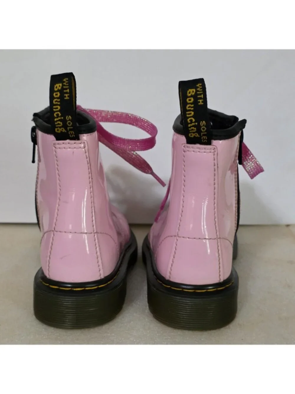 Doc Dr. Martens AirWair Light Pink Boots Girls Youth Size US 13 1460 J Glitter